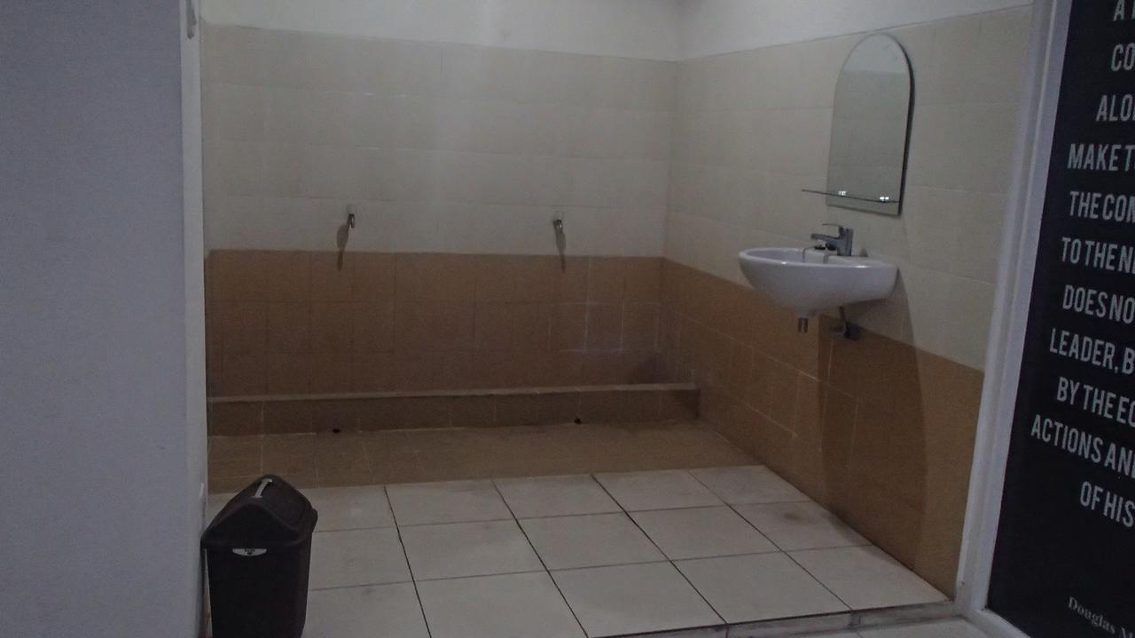Kavie Hostel Μαλάνγκ Εξωτερικό φωτογραφία